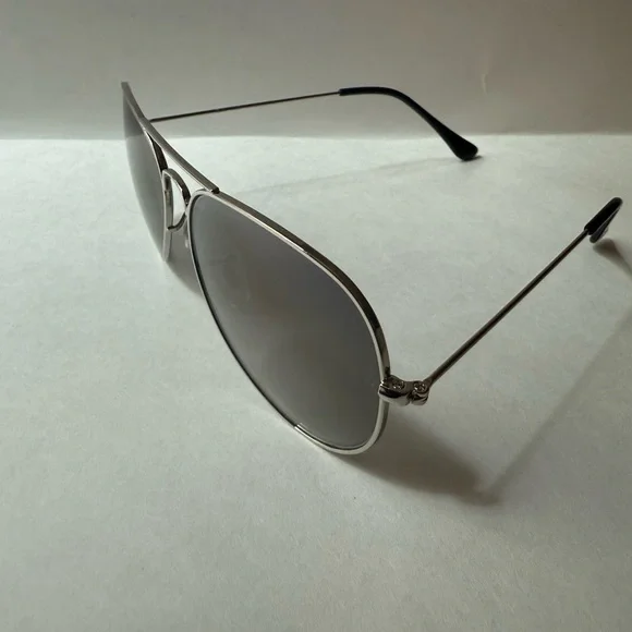 Ray-Ban Aviator Sunglasses RB3025 58mm Silver Frame & Gray Gradient Lenses003/32 - Picture 7 of 12